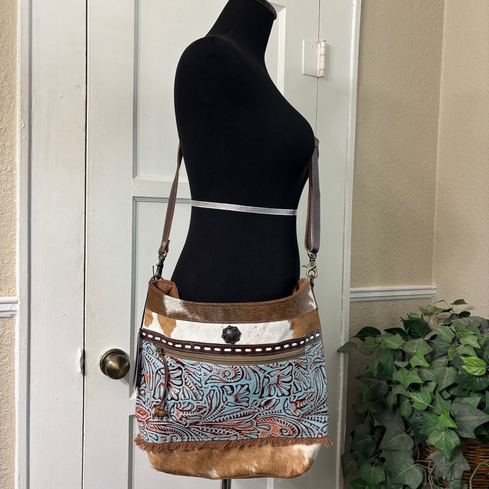 Myra Peridot Crossbody/Shoulder Hairon Leather Canvas Bag - Picture 16 of 16